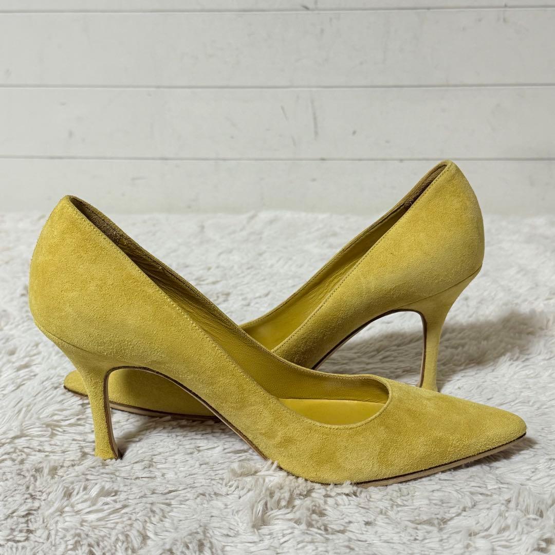⭐️未使用級⭐️　マノロブラニク　スエードパンプス　ポインテッドトゥ　イエロー