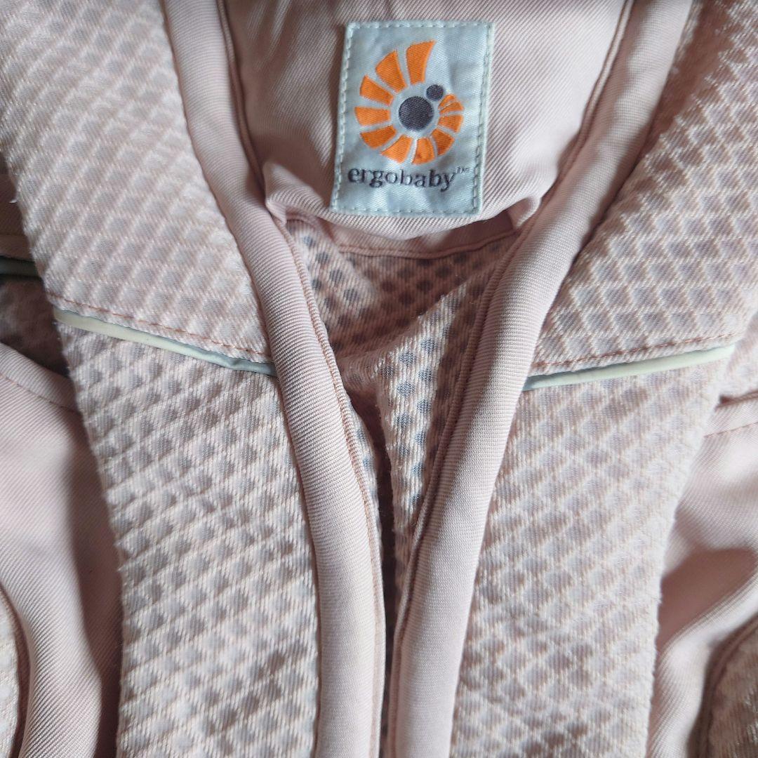 エルゴ抱っこ紐　OMNI Breeze ピンククォーツ　新品よだれカバー、箱付き