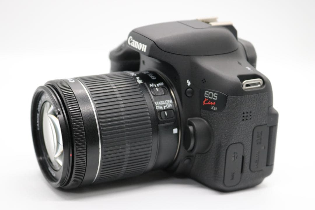 ボディ新品級 【Canon EOS Kiss X8i ダブルレンズセット】