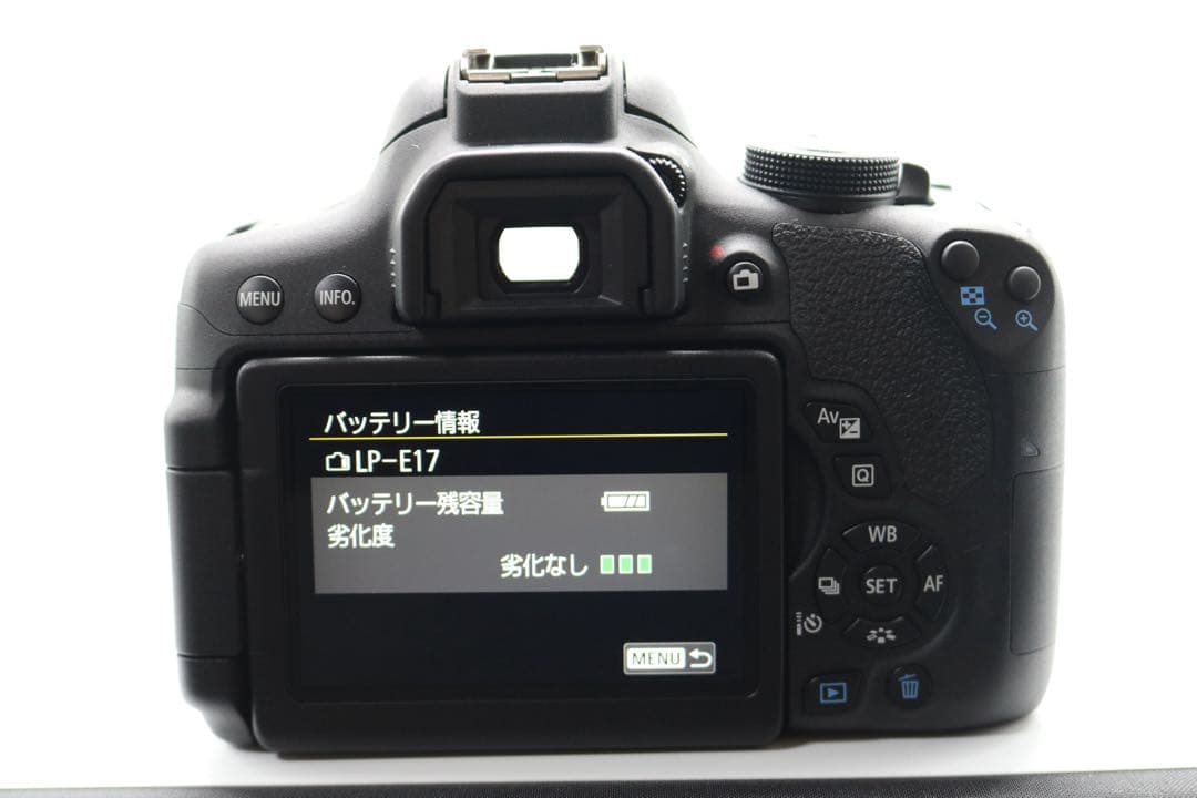 ボディ新品級 【Canon EOS Kiss X8i ダブルレンズセット】