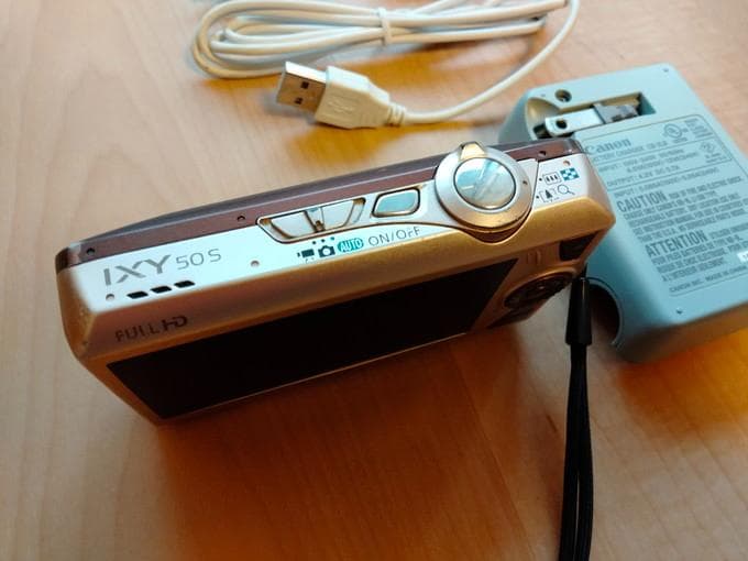 Canon IXY50S コンパクトデジタルカメラ　ジャンク品 動作可動確認