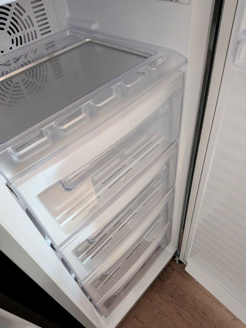 送料込み 2025年製 Panasonic 冷凍庫NR-FZ120D-SS