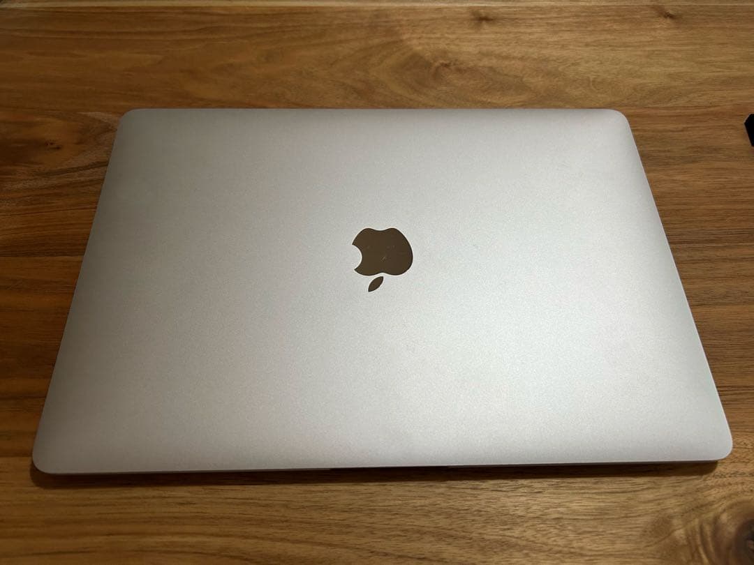Apple MacBook Air M1 (8GB、1TB)