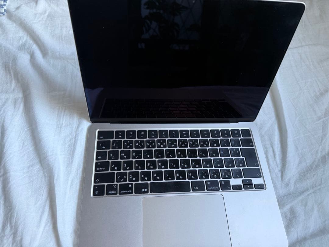 MacBook Air M2スターライト