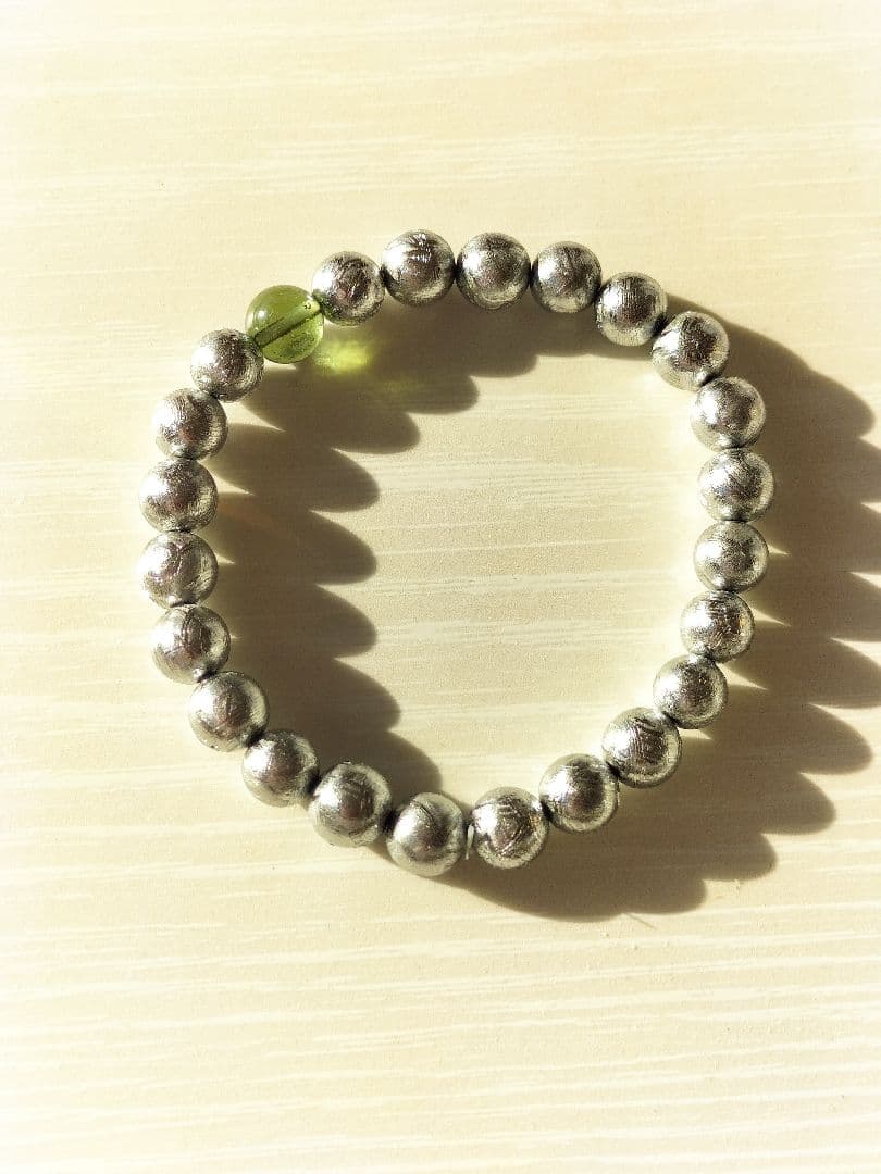 ギベオン隕石 7〜7.2mm(一粒モルダバイト)ブレスレット