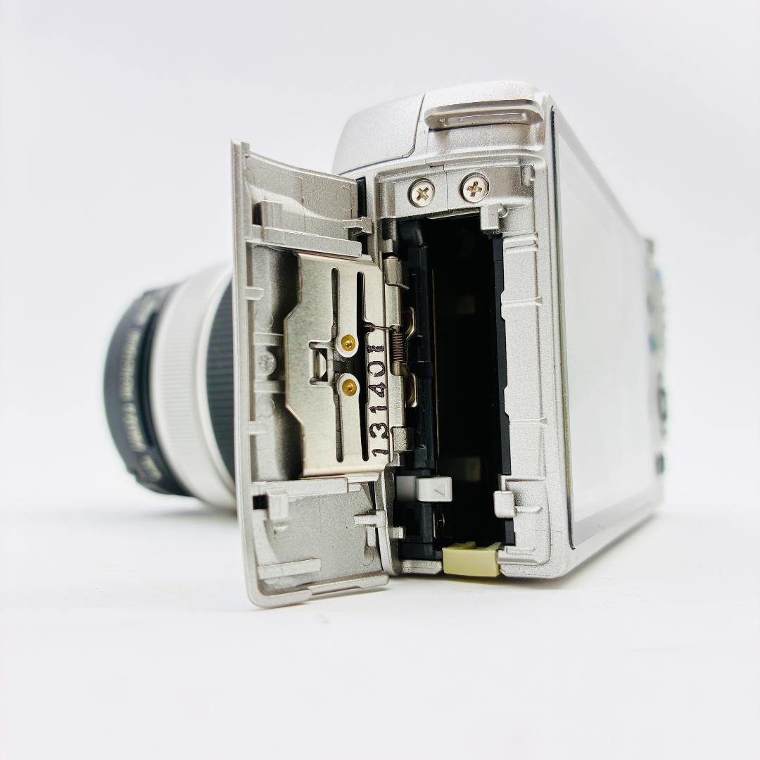 【美品】PENTAX Q10 コンパクトデジタルカメラ バッテリー付 動作確認済