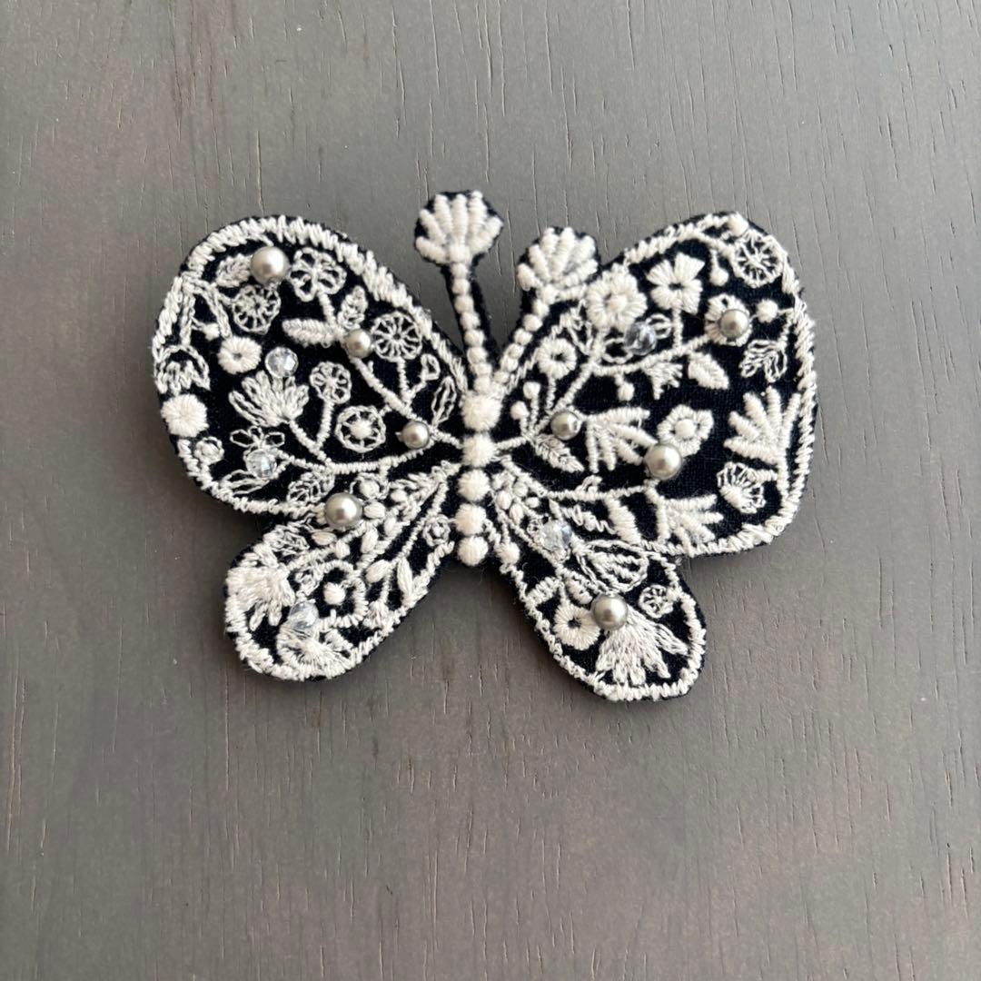 ご確認用 ミナペルホネン ブローチ アクセサリー ハンドメイド