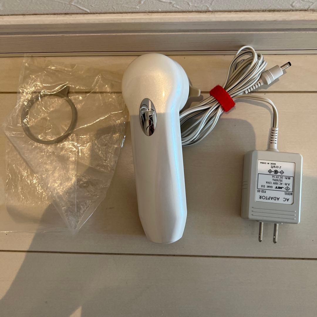 ゆ*う様 セルキュア4t 美顔器 ホワイト 充電器付き