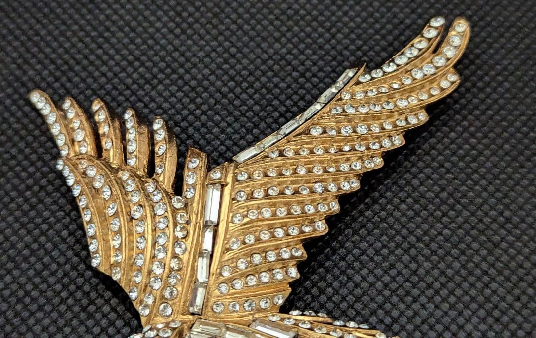 【Ye】CHANEL シャネル　ココマーク 　イーグル 　ブローチ