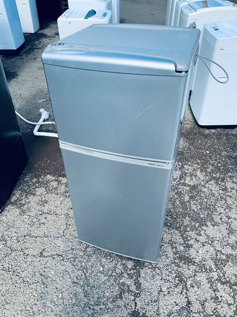 ♦AQUA ノンフロン直冷式冷凍冷蔵庫【2014年製】AQR-111D