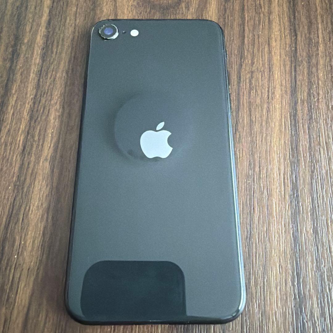 Apple iPhone SE 第2世代 64GB 本体 ブラック