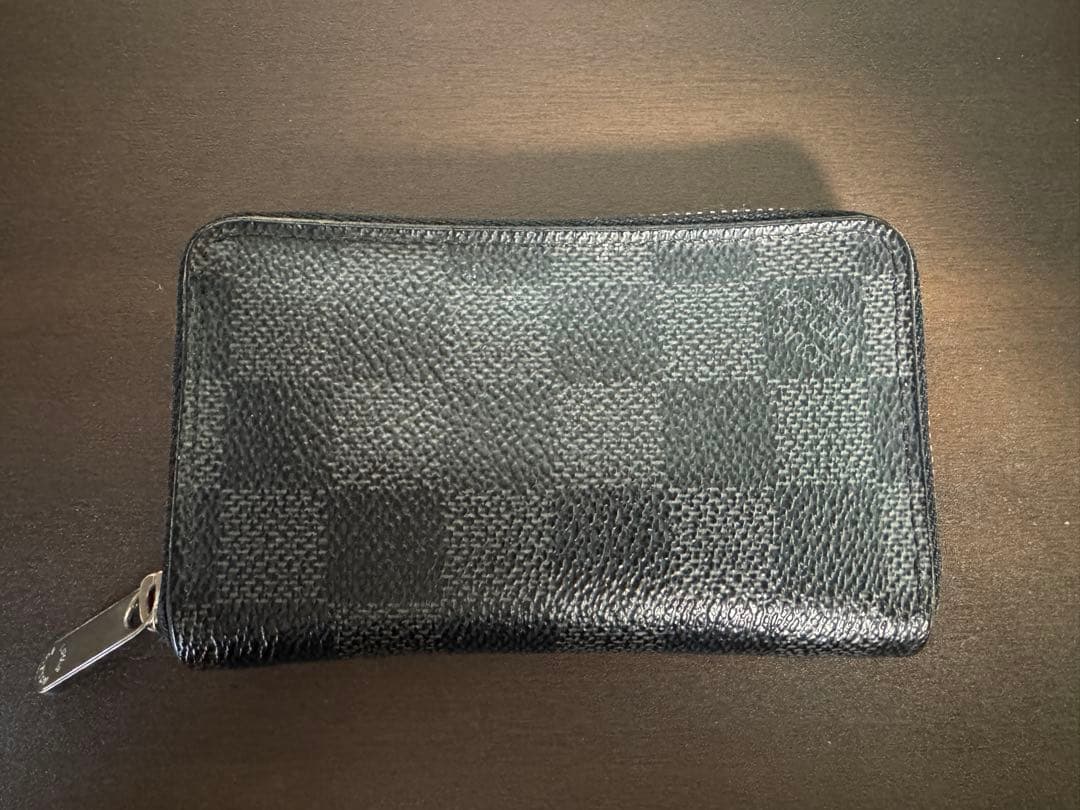 LOUIS VUITON ジッピー・ パース