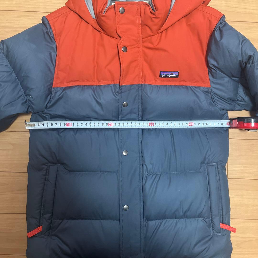 【あい】patagonia フード付きダウンジャケット オレンジ/ネイビー
