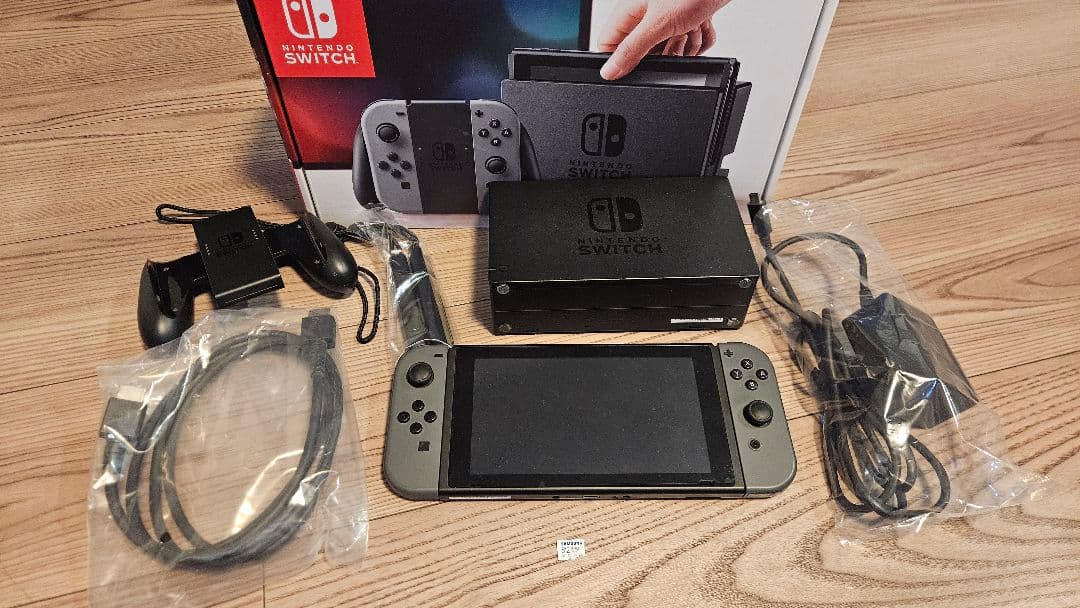 Nintendo Switch 本体 中古品（SDカード付）
