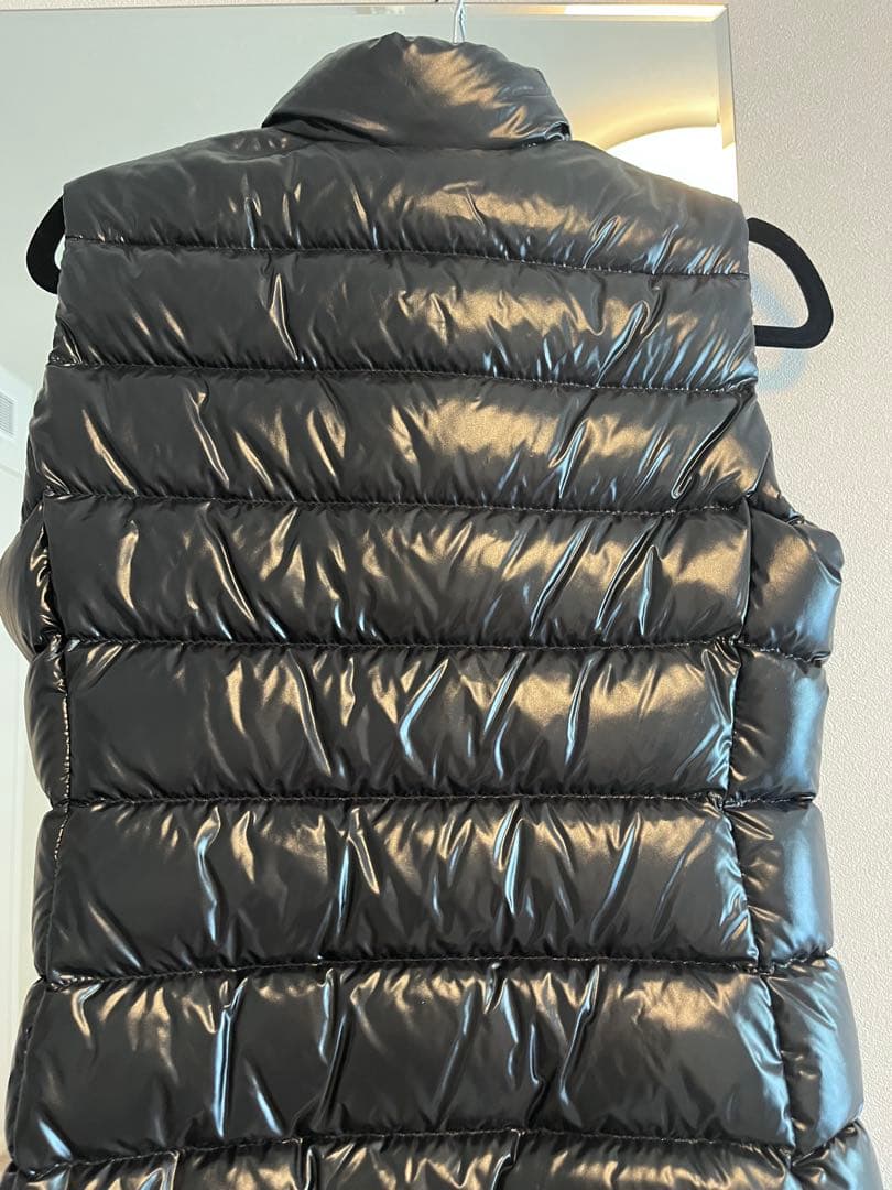 MONCLER 黒 ダウンベスト サイズTG1