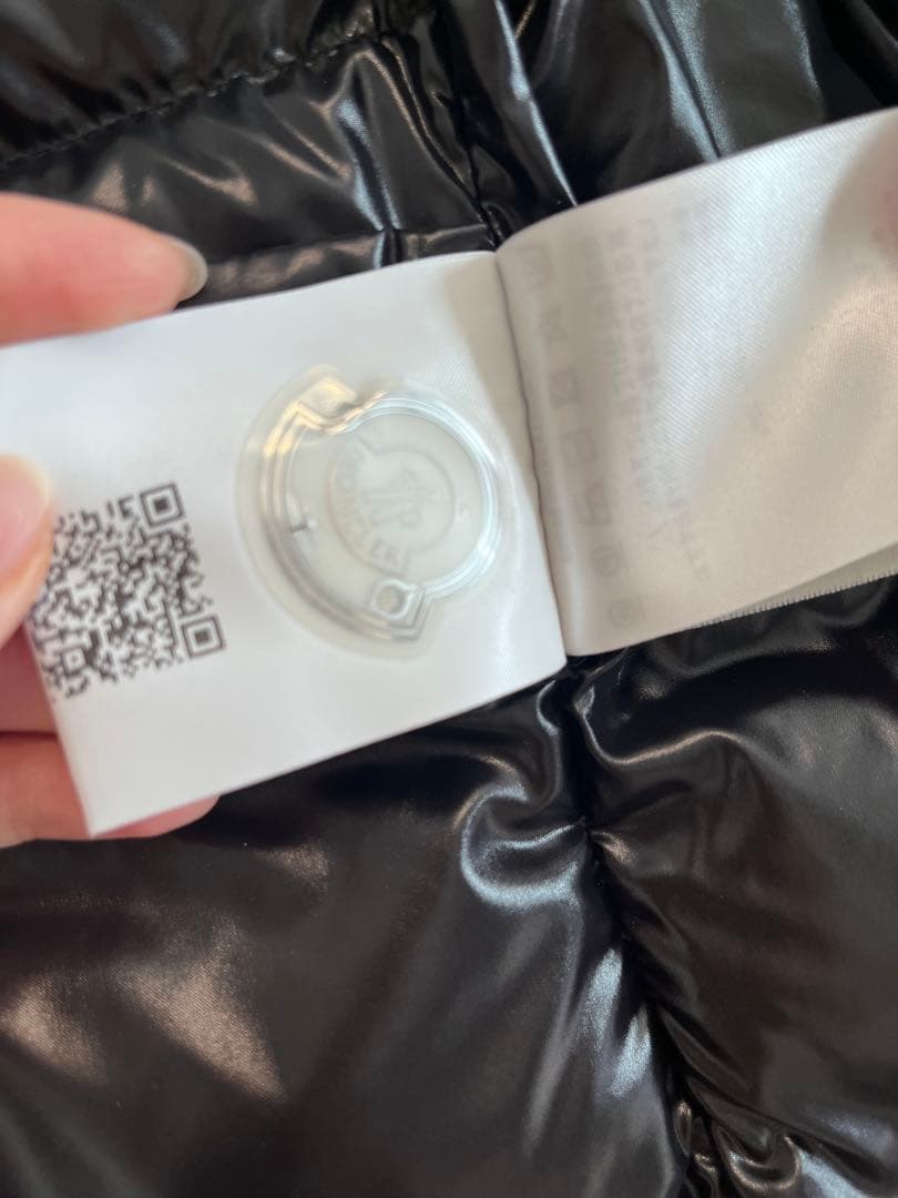 MONCLER 黒 ダウンベスト サイズTG1