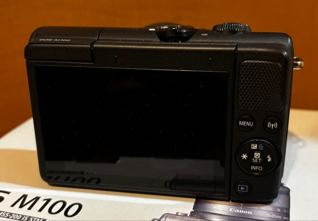 Canon EOS M100 ミラーレスカメラ