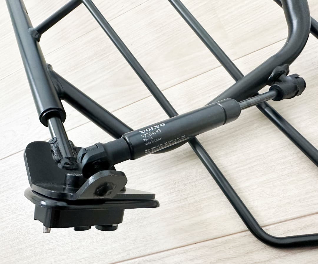 ボルボ 純正品VOLVO V90、V90CC用 スチールガードネット 良品