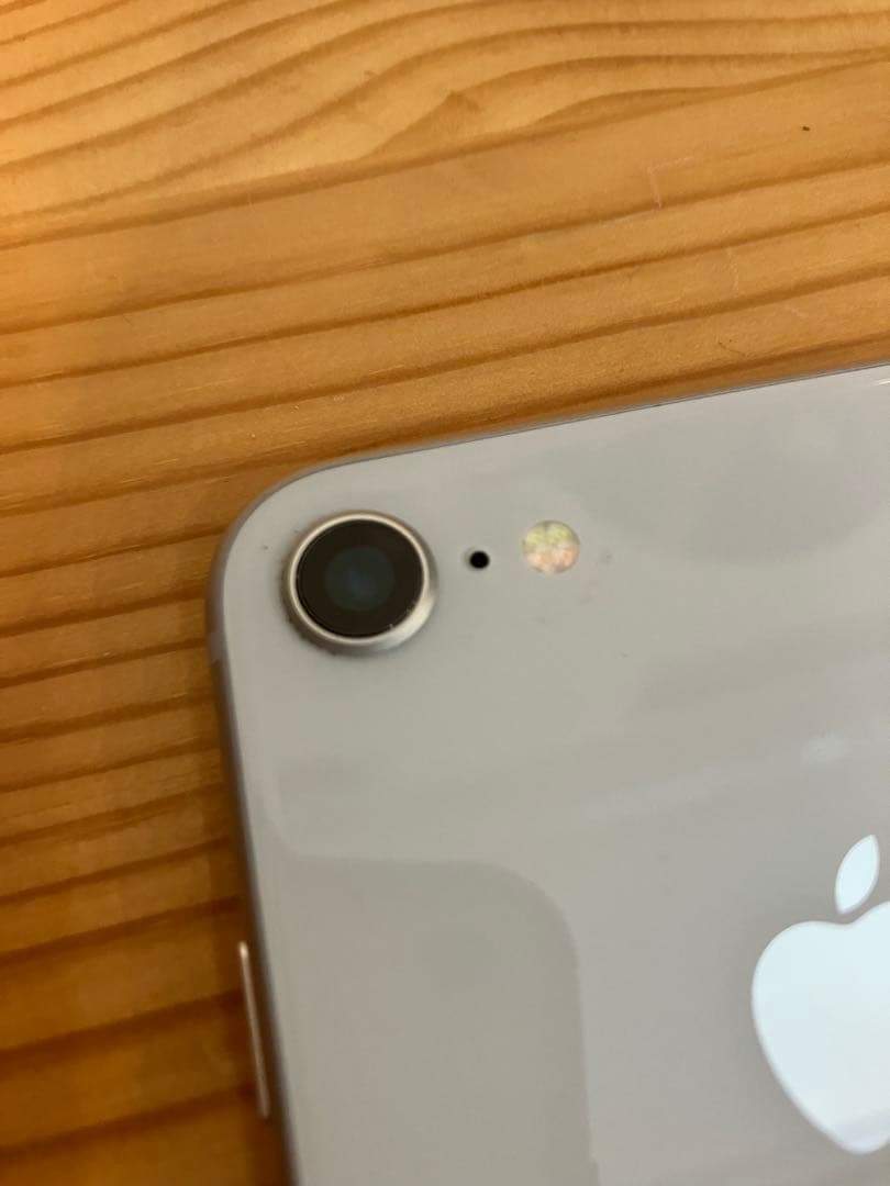 Apple iPhone 8 シルバー 本体 SIMロック無し 64GB