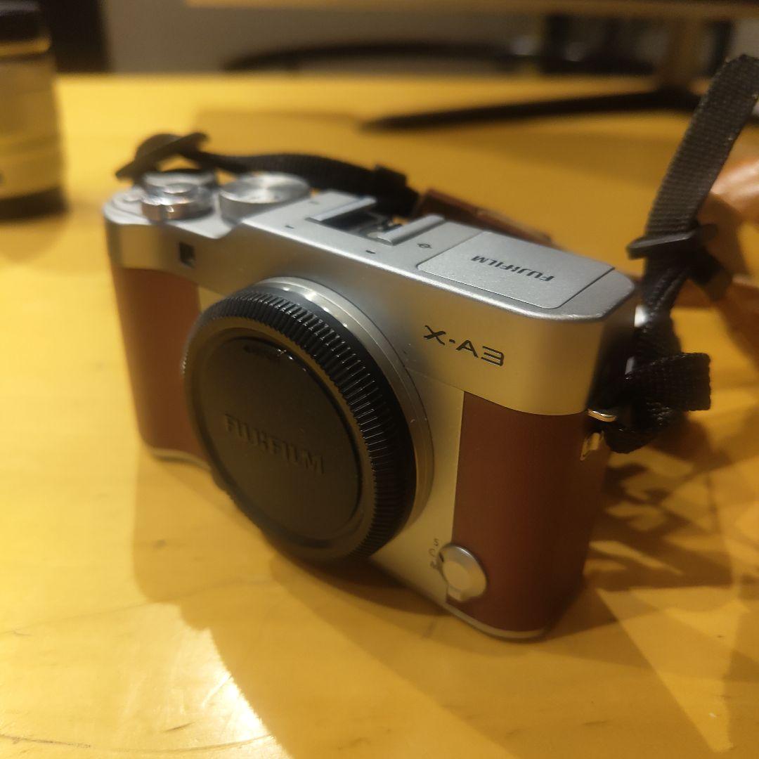Fujifilm X-A3 ミラーレスカメラ　セット有り