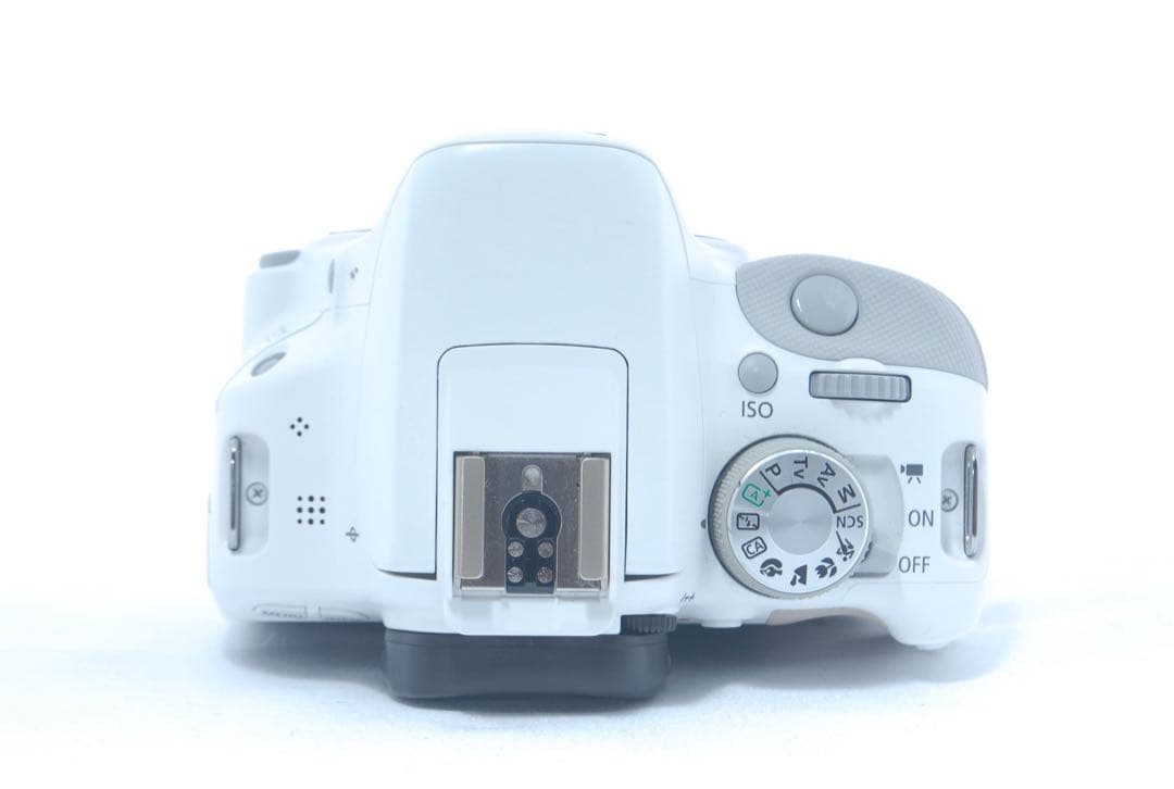 美品✨Canon Kiss X7 ホワイト レンズキット 軽量 初心者おすすめ