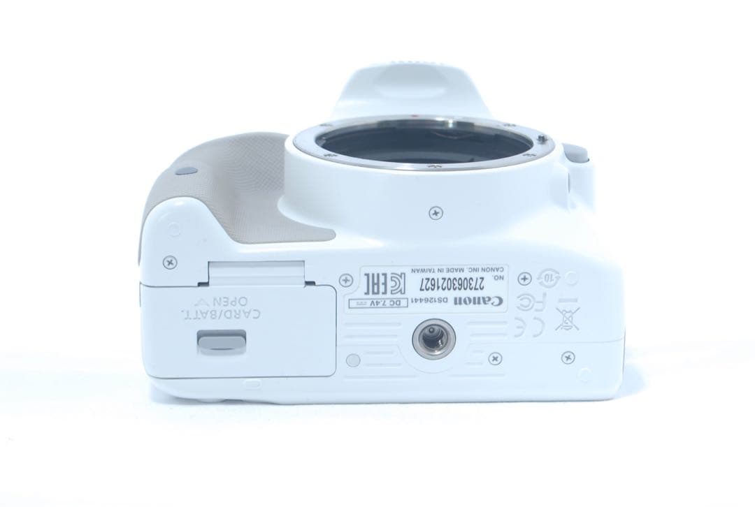 美品✨Canon Kiss X7 ホワイト レンズキット 軽量 初心者おすすめ