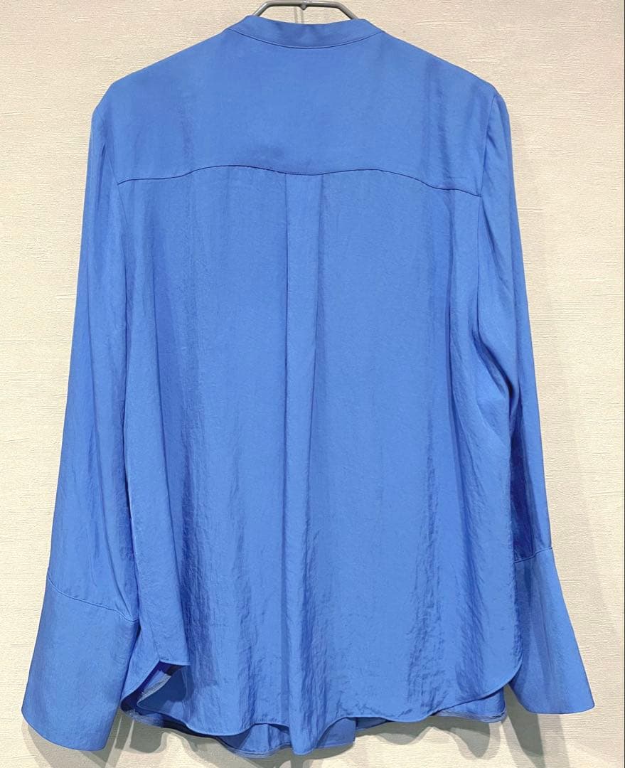 【美品】allureville　フリュイドオーバーラップブラウス　ルルウィルビー