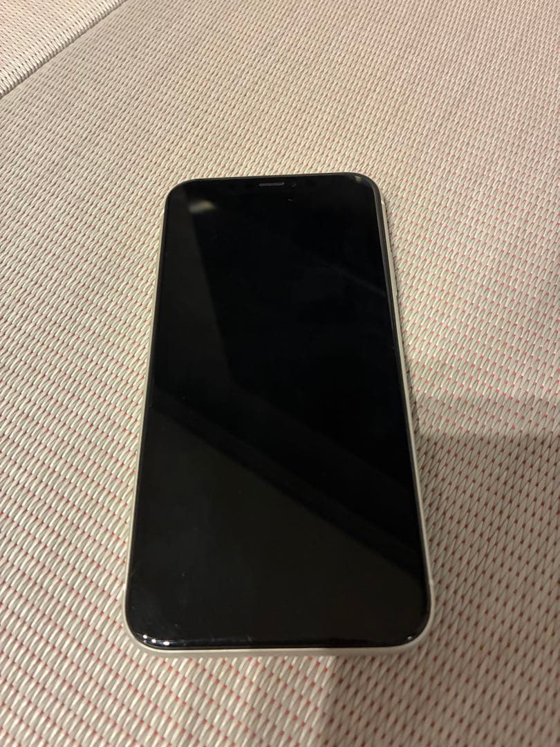 iphoneXR 64GB ホワイト　SIMフリー