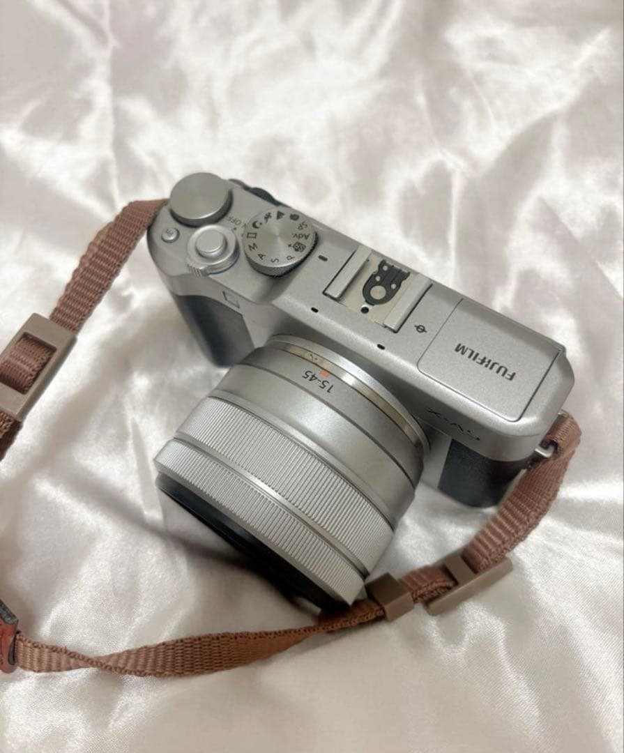 FUJIFILM X-A5 シルバー × XC15-45mmレンズキット