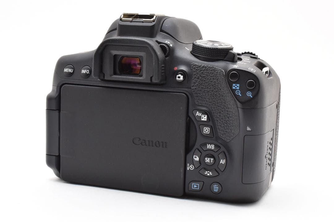 デジタル一眼レフカメラCANON EOS Kiss X8i標準レンズセット