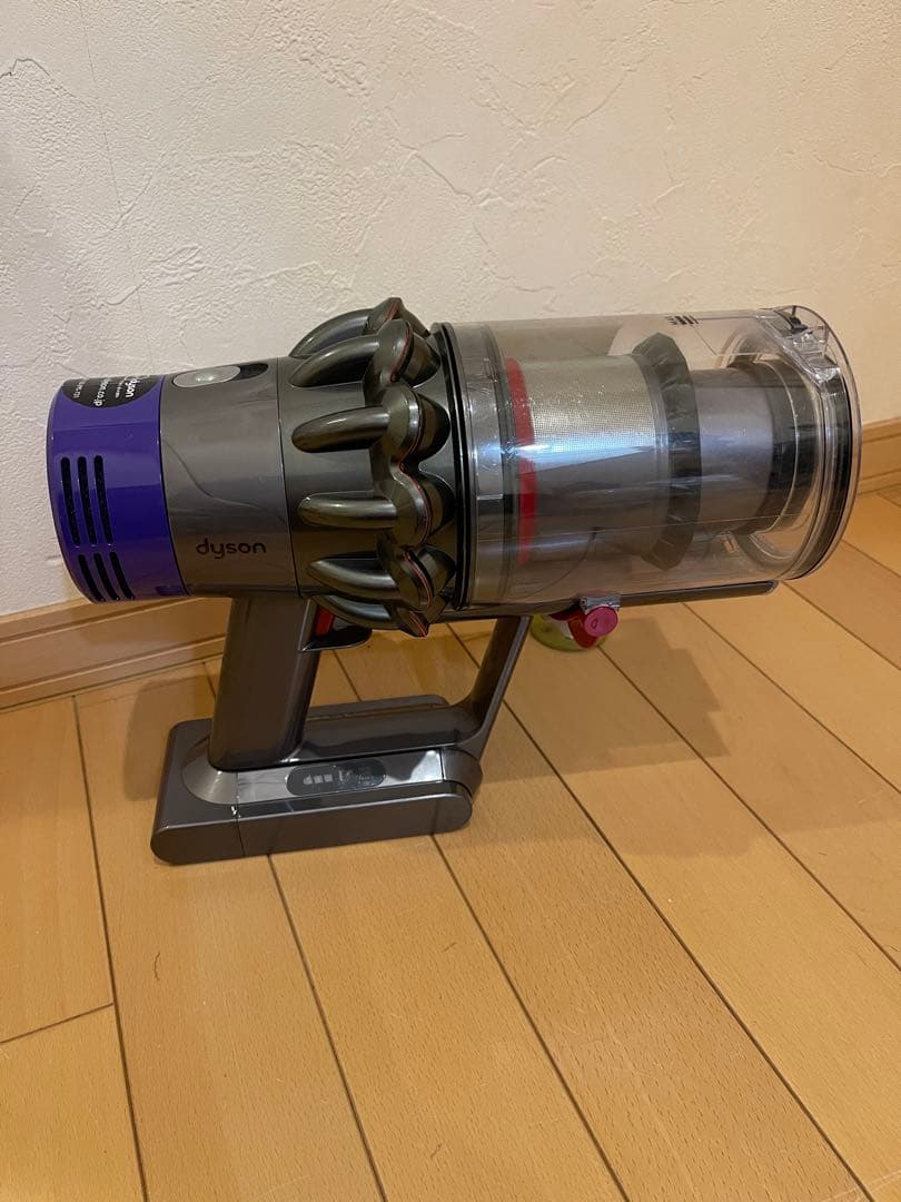 Dyson V10 SV12スティッククリーナー 本体　フルセット　美品