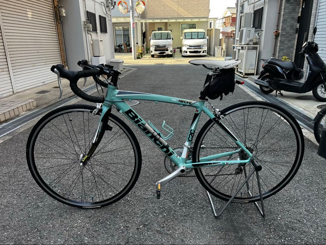 ぽ*た様 【希少な美品】Bianchi carbonロードバイク（C2C Nir