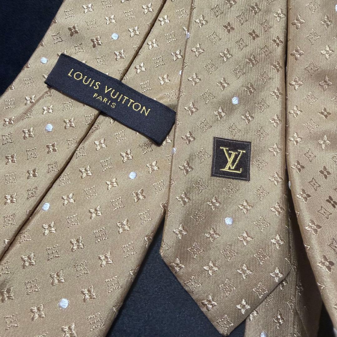 正規品ルイヴィトン　総ロゴ　ネクタイ　ゴールド　シルク