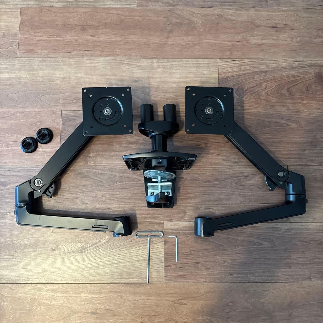 Amazon Basic デュアル モニターアーム、トレー、補強プレート　セット