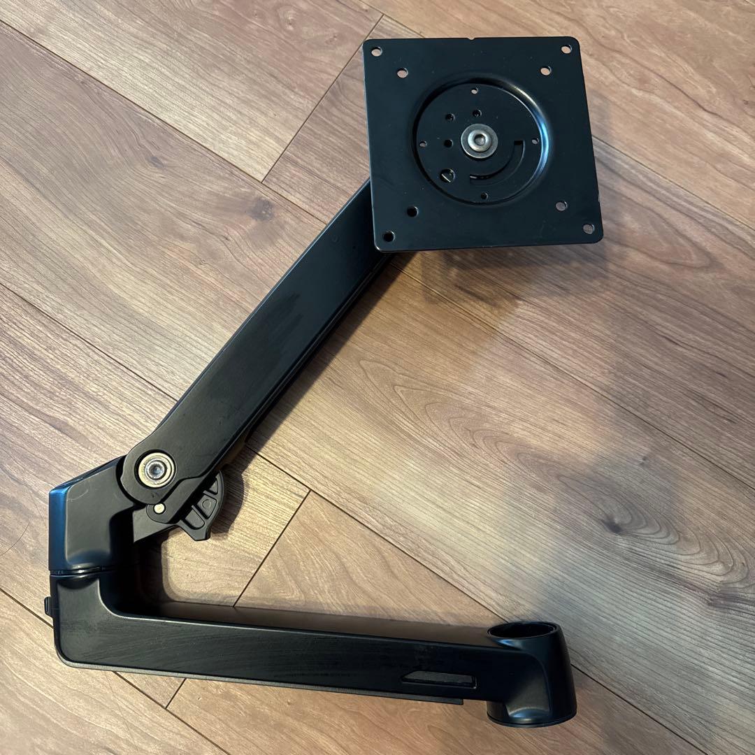 Amazon Basic デュアル モニターアーム、トレー、補強プレート　セット