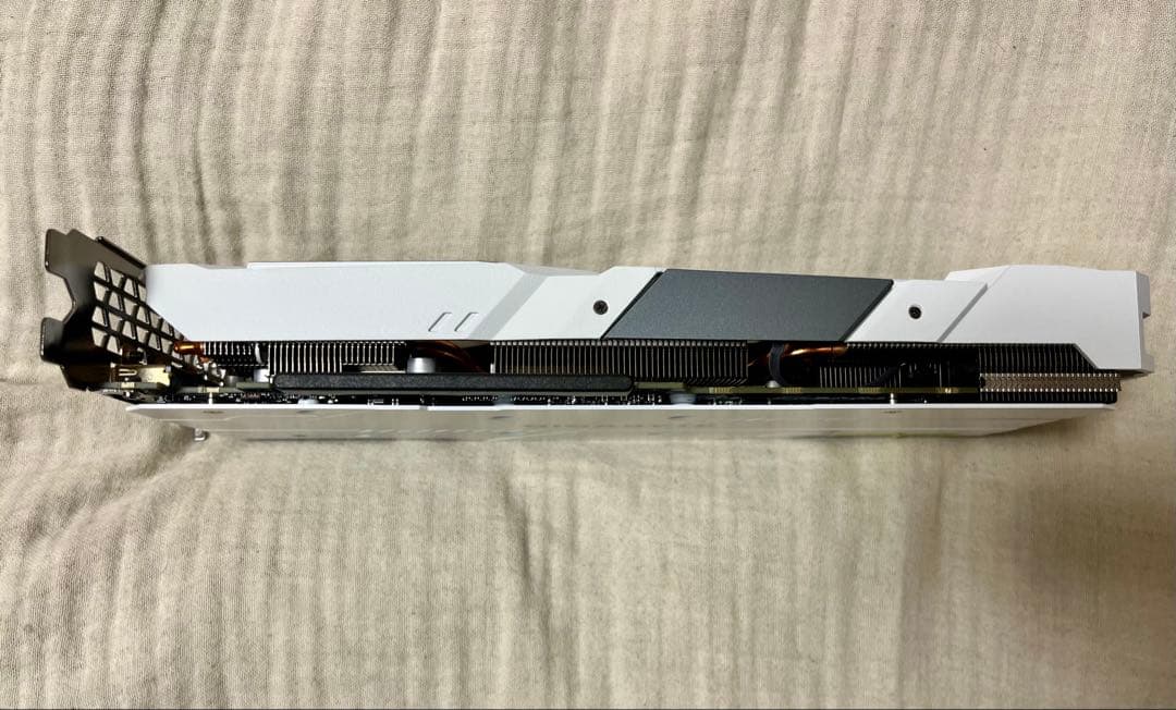 GIGABYTE GEFORCE RTX 2060 SUPER 8GB ホワイト