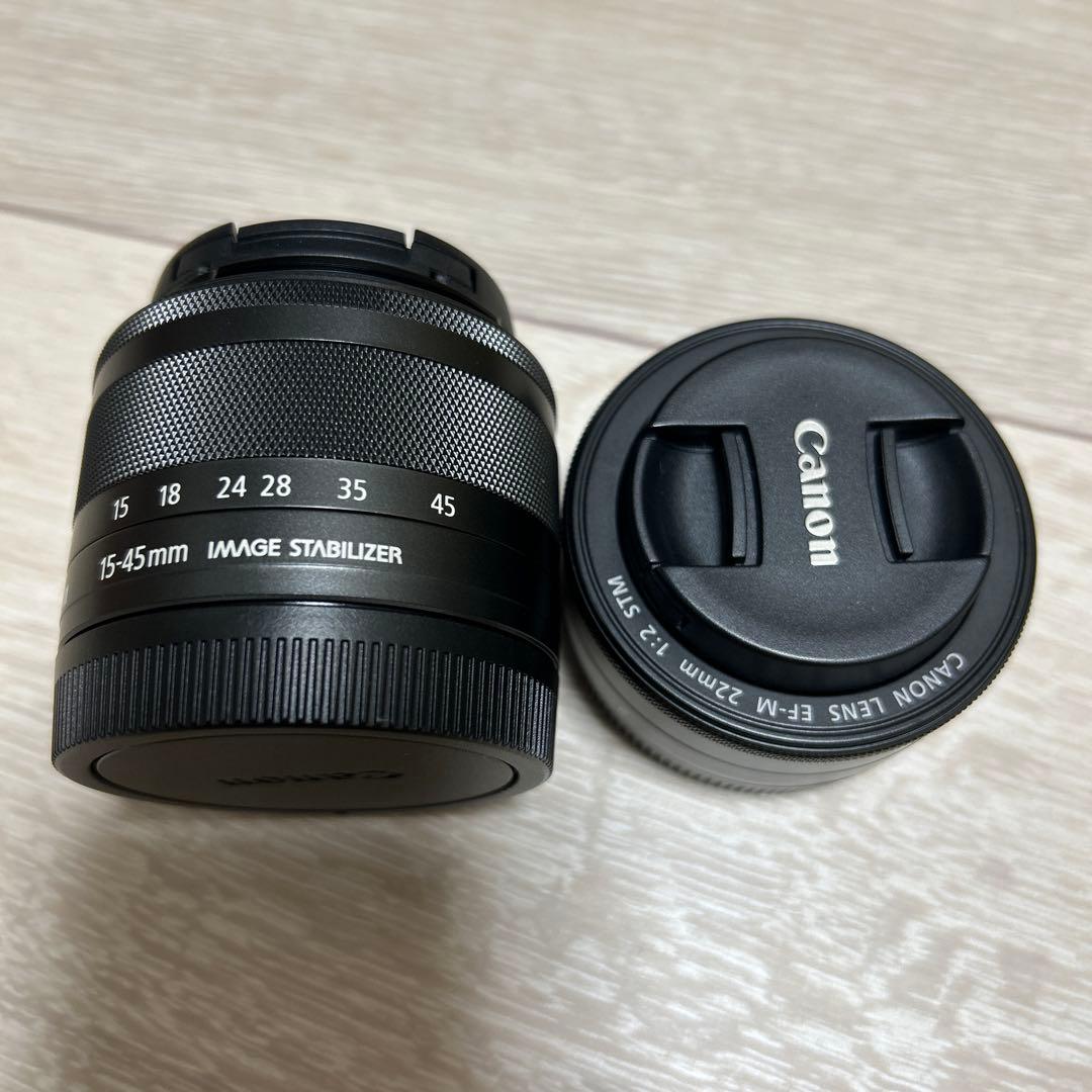 キヤノンミラーレス一眼カメラ　「EOS　Kiss　M」ダブルレンズキット+おまけ