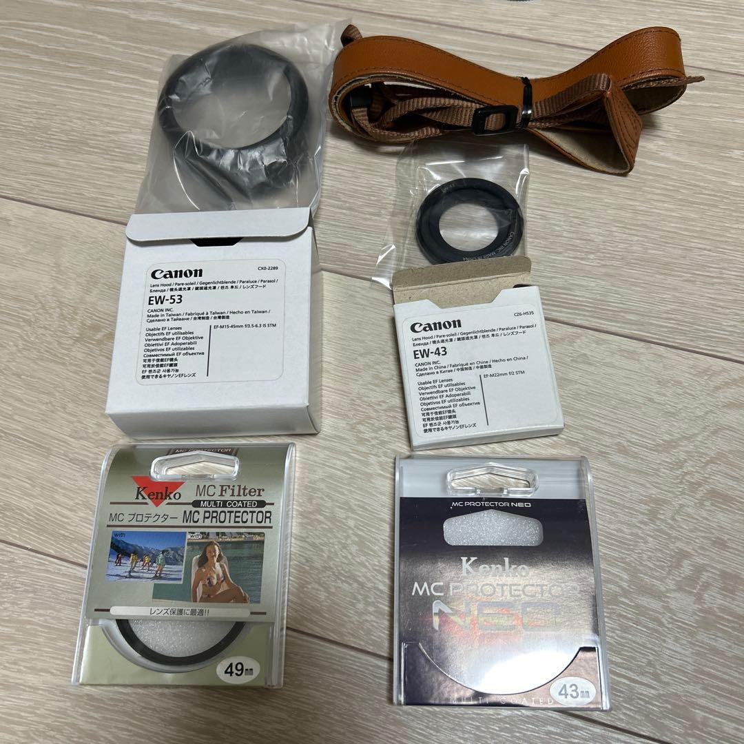 キヤノンミラーレス一眼カメラ　「EOS　Kiss　M」ダブルレンズキット+おまけ