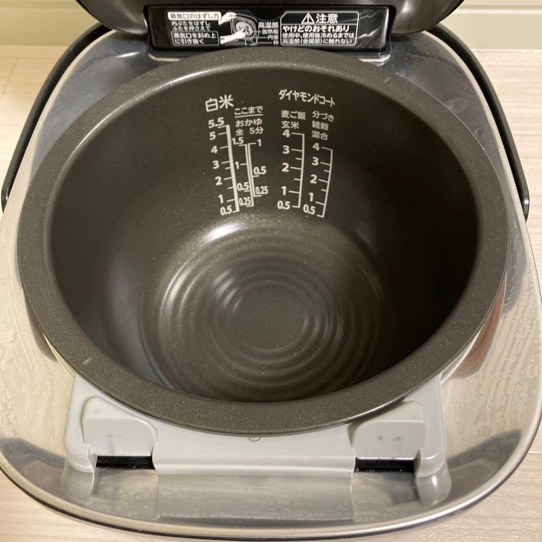 【美品】TOSHIBA 炊飯器 炎匠炊き 5.5 RC-10VSR 真空IH