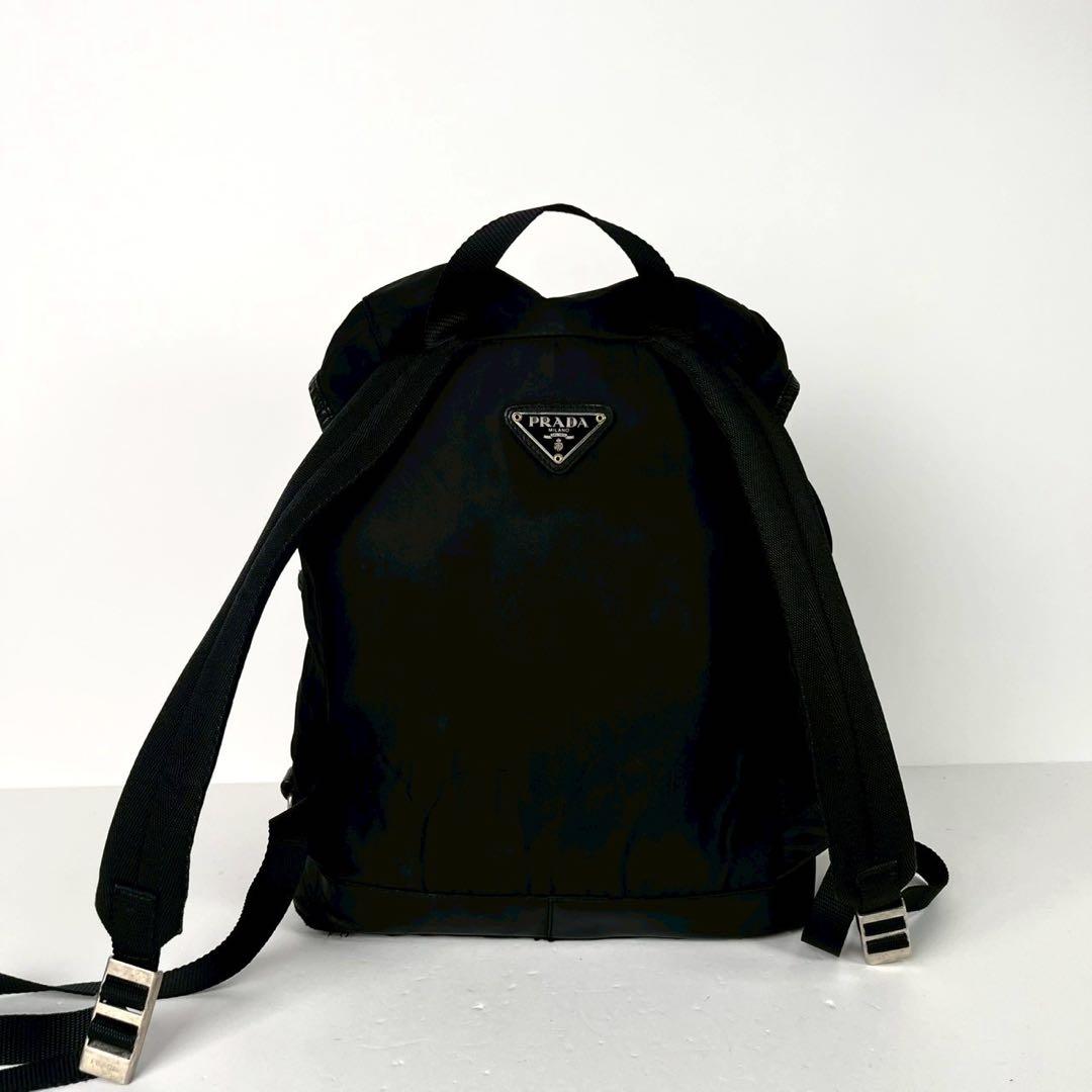 プラダ　リュック　バッグパック　三角プレート　巾着　テスートナイロン × レザー