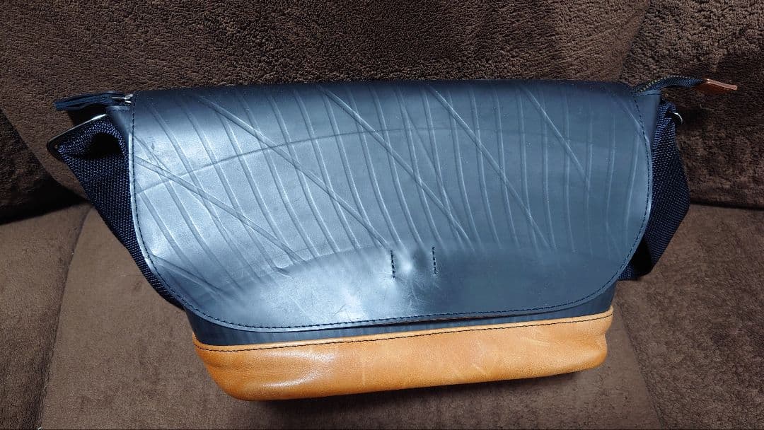 SEAL シール メッセンジャーバッグ ブラウン