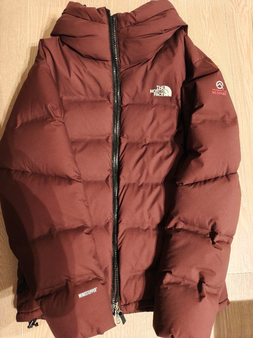 S*t様 THE NORTH FACE ビレイヤーパーカ　セコイアレッド