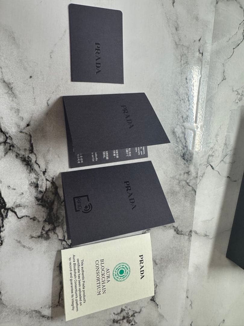 PRADA サフィアーノレザーキーリング