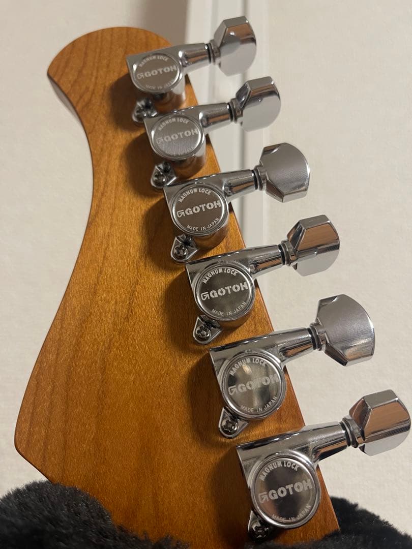 バッカス ストラト GOTOHペグ fenderブリッジ