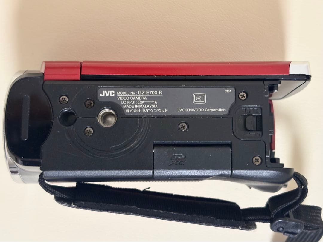 Victor Everio GZ-E700-R フルハイビジョン