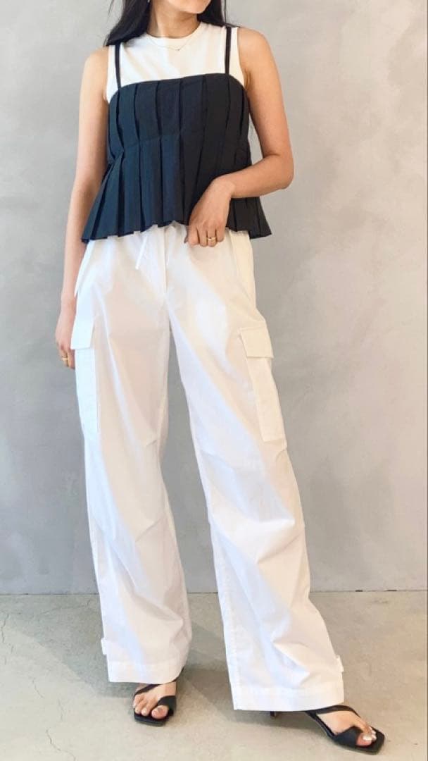 Theory 新作　2025 SS ソフトローンプリーツキャミソール