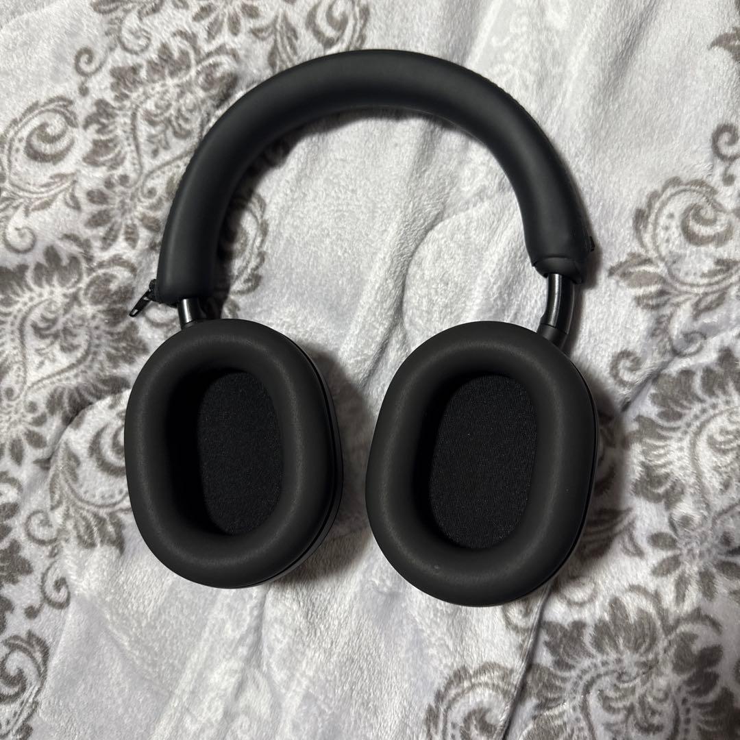 SONY ワイヤレスヘッドホン ブラック　WH-1000XM5