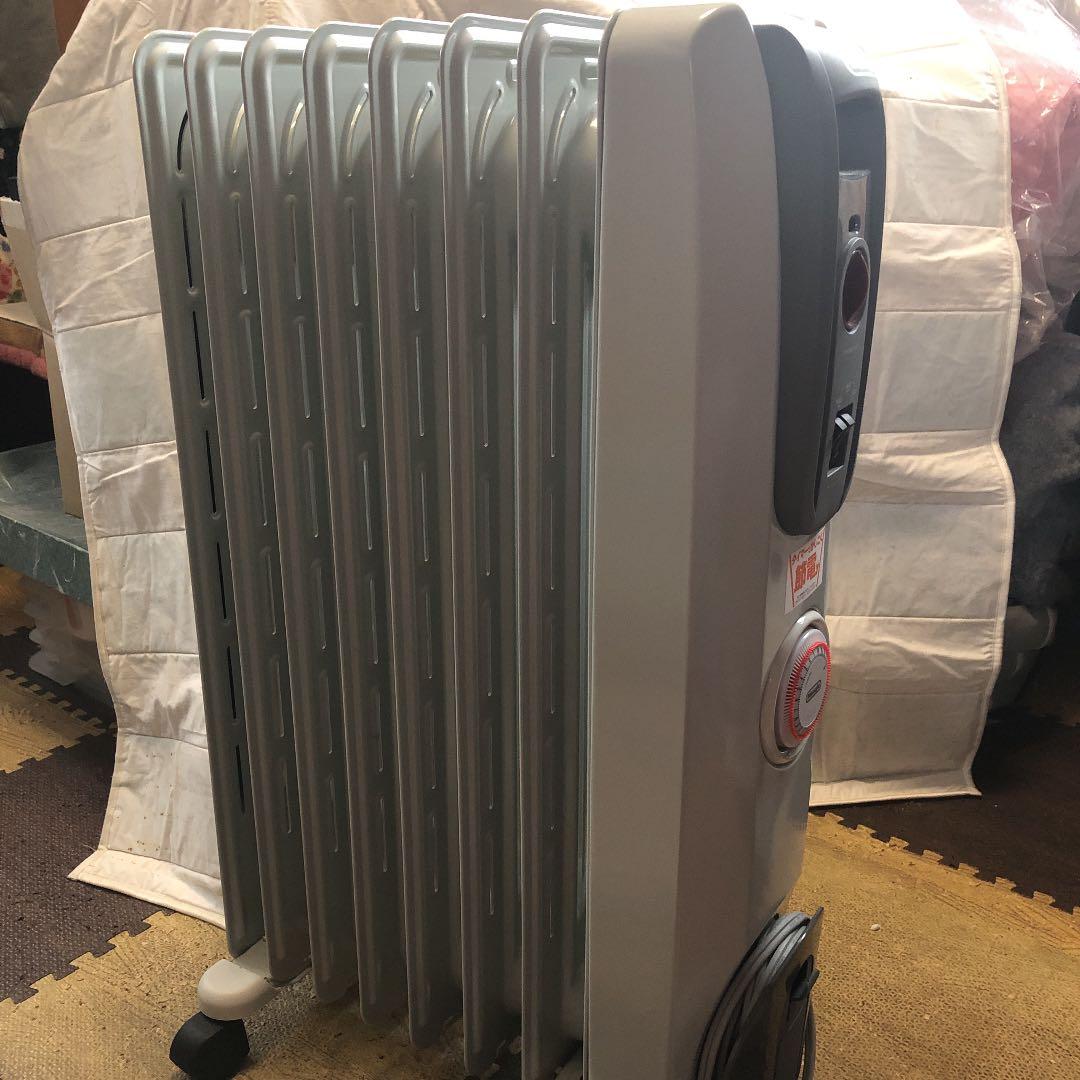 室内の空気が汚れない。 ポカポカ暖炉 DeLonghi H770812EFSN