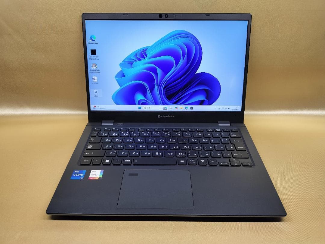 東芝　Dynabook G83/KW　高性能　2023年モデル(K-223)