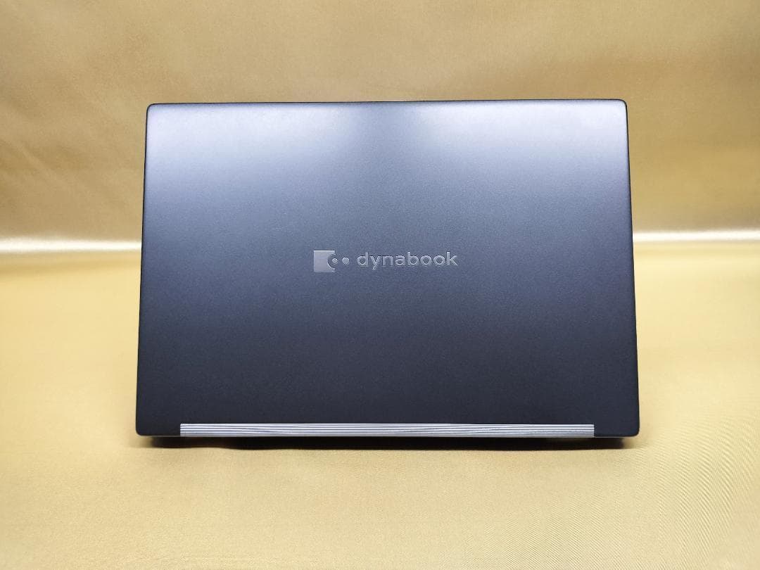 東芝　Dynabook G83/KW　高性能　2023年モデル(K-223)